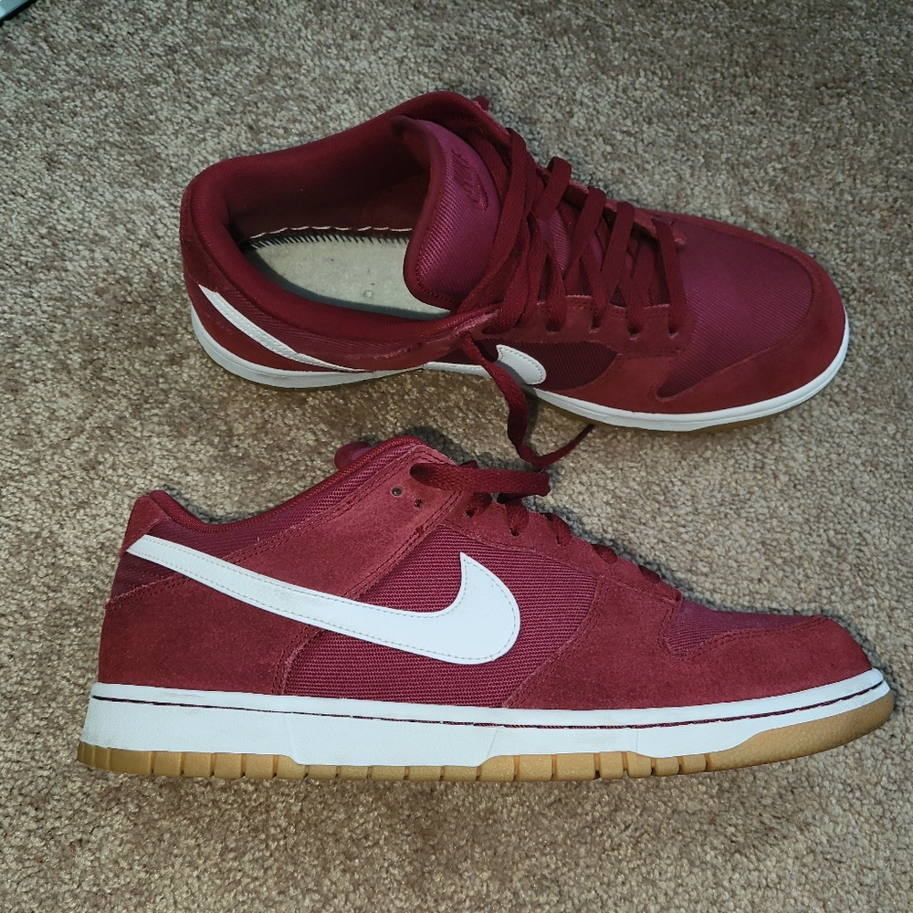 Nike Dunk Low 'Team Red'